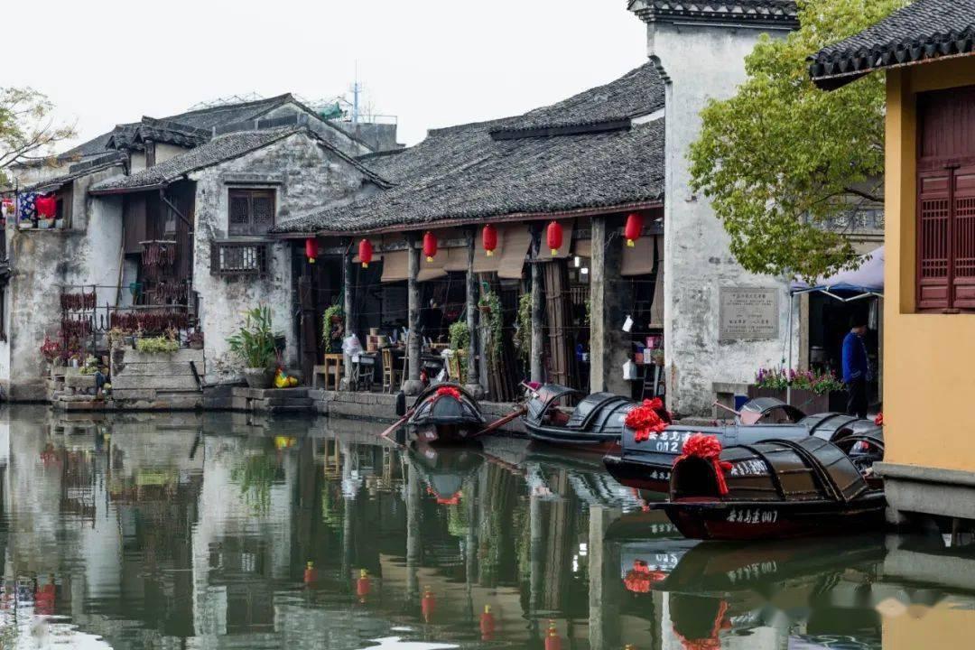 吸烟有害健康大家都知道，为何政府不关闭烟草企业？游戏画面